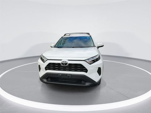 Used 2023 Toyota RAV4 XLE image 3