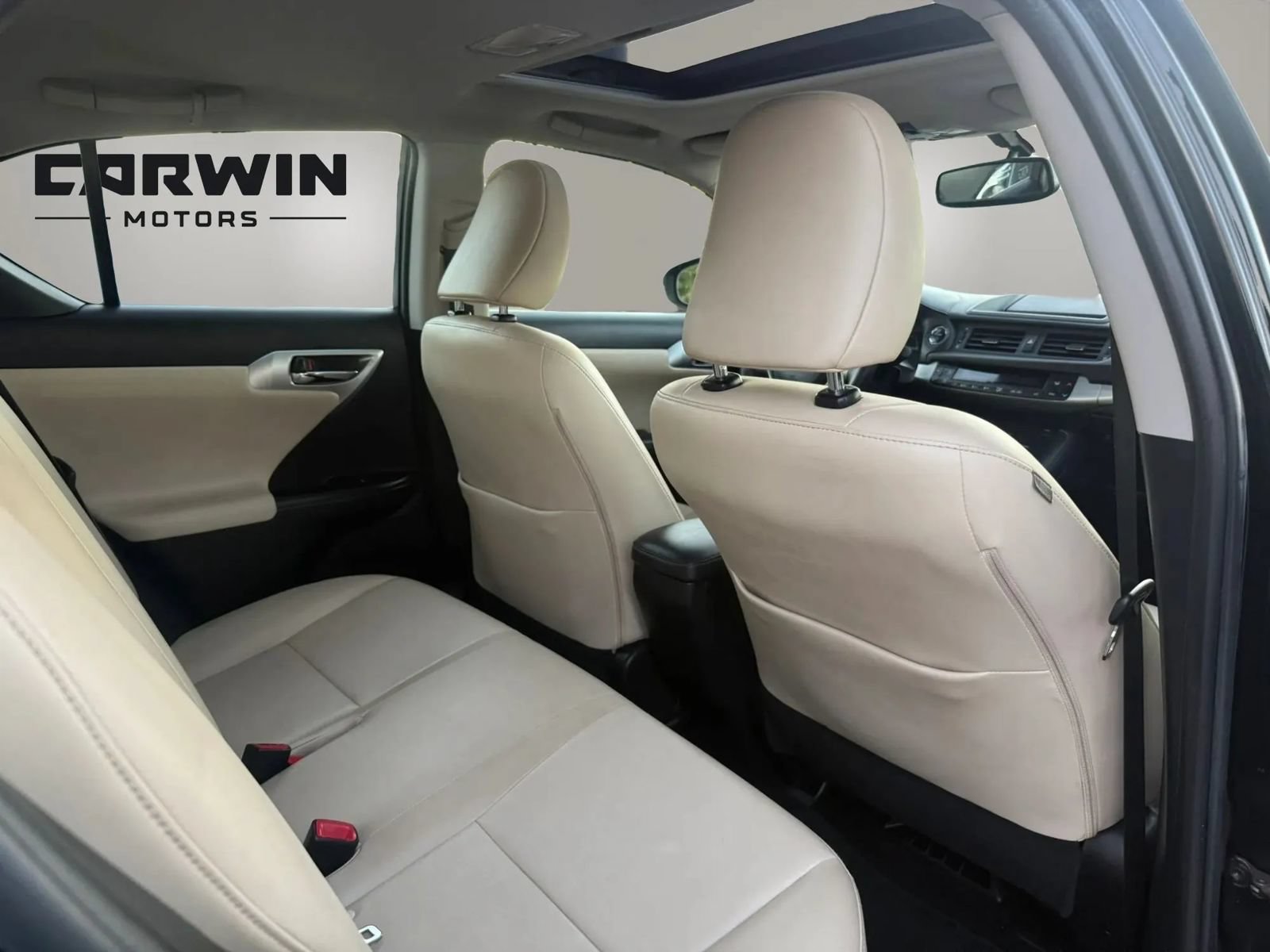 Used 2013 Lexus CT 200h w/ Premium Pkg w/Navigation FWD image 29
