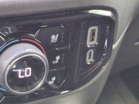 Used 2024 Chevrolet Silverado 1500 High Country w/ High Country Premium Package AWD/4WD image 27