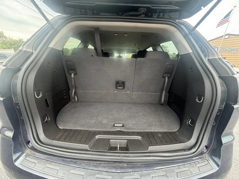Used 2016 Chevrolet Traverse LT FWD image 25