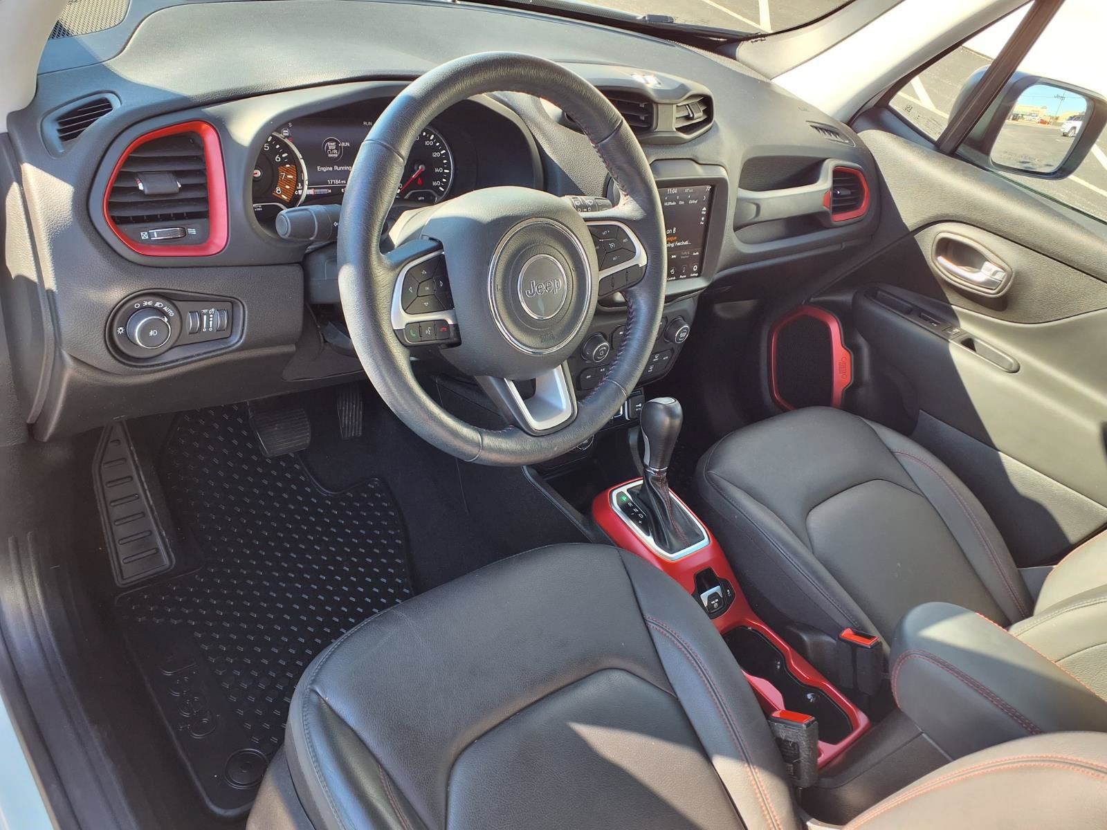 Used 2021 Jeep Renegade Trailhawk AWD/4WD image 18