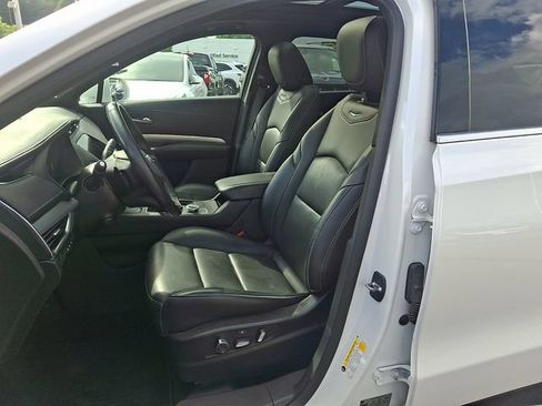 Used 2019 Cadillac XT4 Premium Luxury AWD/4WD image 2