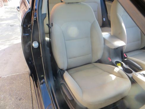 Used 2018 Hyundai Elantra SE image 21