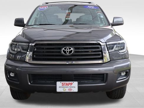 Used 2019 Toyota Sequoia SR5 AWD/4WD image 9