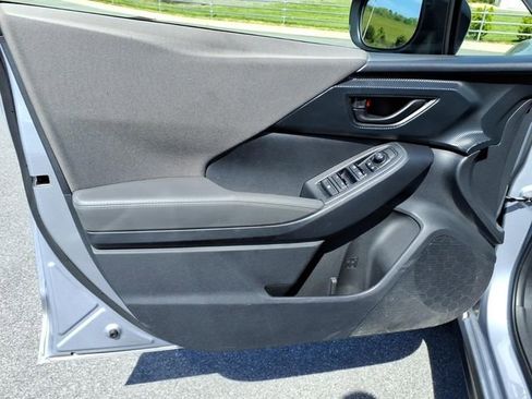 Used 2025 Subaru Crosstrek 2.0i Premium AWD/4WD image 23