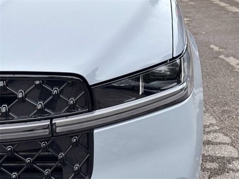 New 2025 Lincoln Navigator Reserve w/ Jet Appearance Package image 10