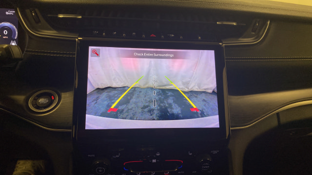 Used 2022 Jeep Grand Cherokee L Limited AWD/4WD image 14