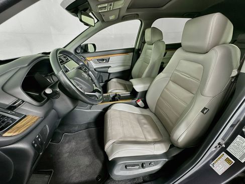 Used 2020 Honda CR-V Touring image 13