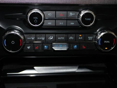 Used 2025 Ford F250 Platinum AWD/4WD image 54