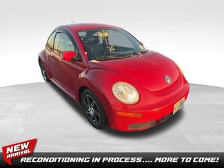 Used 2010 Volkswagen Beetle 2.5L video 1