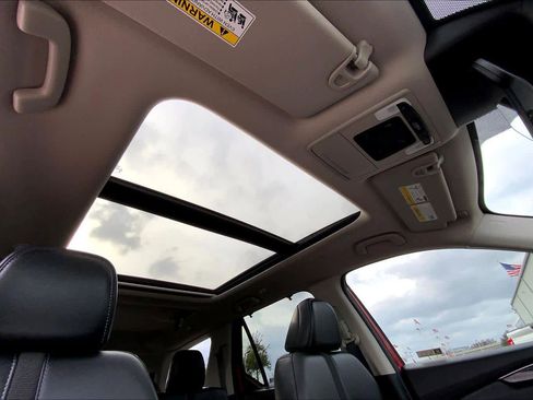 Used 2023 Honda Pilot Touring image 12