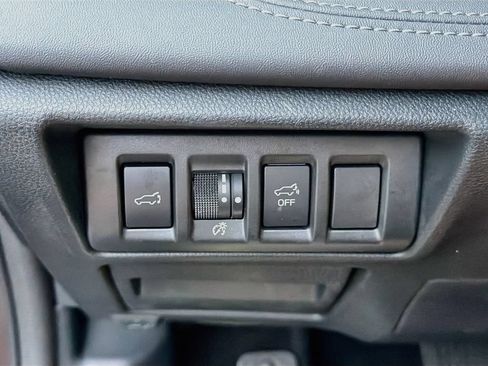 Used 2024 Subaru Outback Touring AWD/4WD image 17