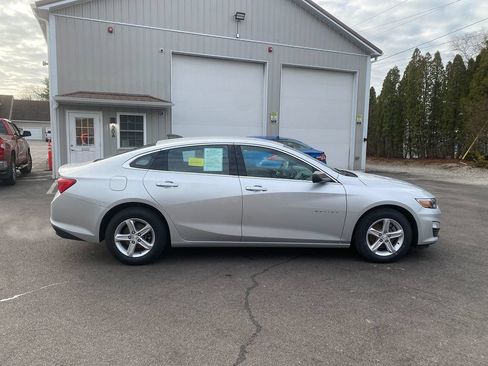 Used 2020 Chevrolet Malibu LS FWD image 4
