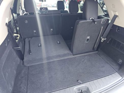 Used 2025 Nissan Pathfinder S image 22