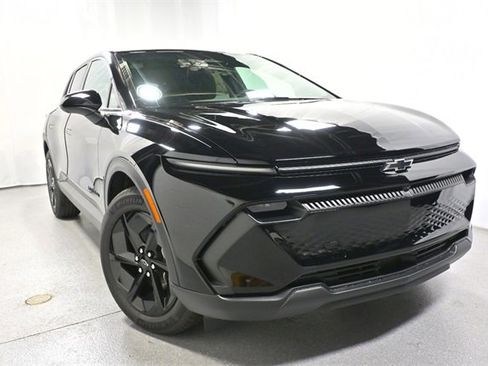 New 2026 Chevrolet Equinox EV LT w/ Comfort Package image 2