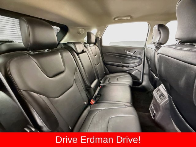 Used 2018 Ford Edge Titanium w/ Technology Package FWD image 27