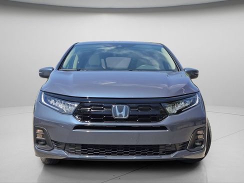 Used 2026 Honda Odyssey Touring image 3