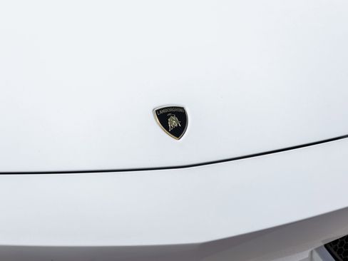 Used 2014 Lamborghini Gallardo LP 550-2 image 19