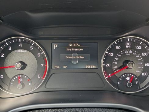 Used 2024 Kia Forte LXS image 11