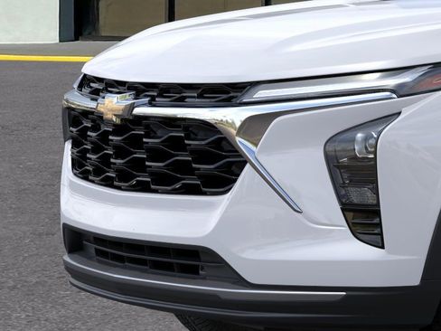 New 2026 Chevrolet Trax LT w/ LT Convenience Package FWD image 13