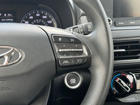 Used 2023 Hyundai Kona SEL FWD image 18