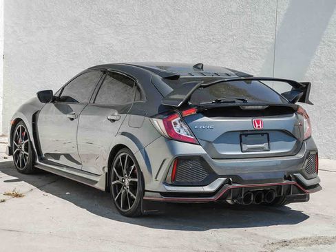 Used 2018 Honda Civic Type R image 6
