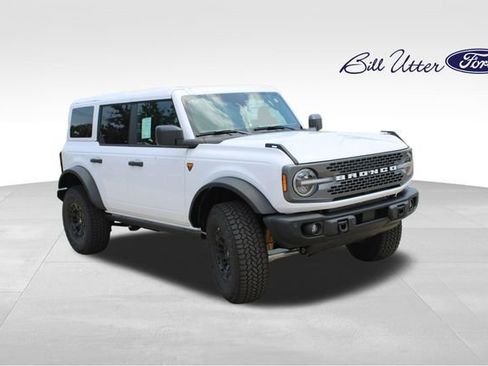 New 2026 Ford Bronco Badlands AWD/4WD image 2