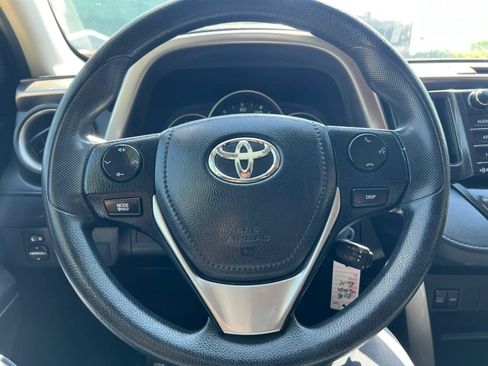 Used 2016 Toyota RAV4 LE FWD image 16