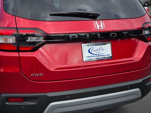 New 2025 Honda Pilot EX-L image 31