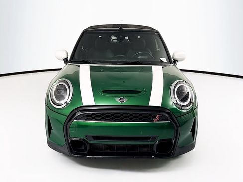 Certified 2022 MINI Cooper S w/ Premium Package FWD image 2
