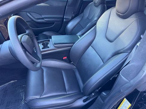 Used 2021 Tesla Model S Plaid image 5