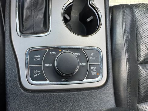 Used 2018 Jeep Grand Cherokee High Altitude image 51