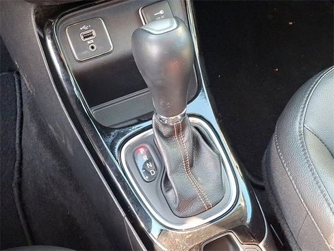 Used 2019 Jeep Compass Limited image 14