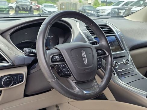 Used 2019 Lincoln Nautilus Reserve w/ Cargo Utility Package FWD image 25