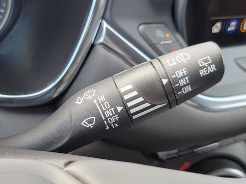 Used 2024 Chevrolet Blazer LT w/ Midnight/Sport Edition FWD image 19