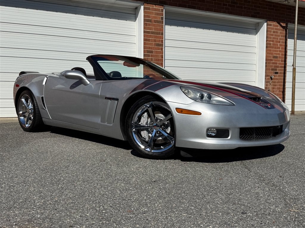 Used 2011 Chevrolet Corvette Grand Sport w/ Preferred Equipment Group RWD image 30