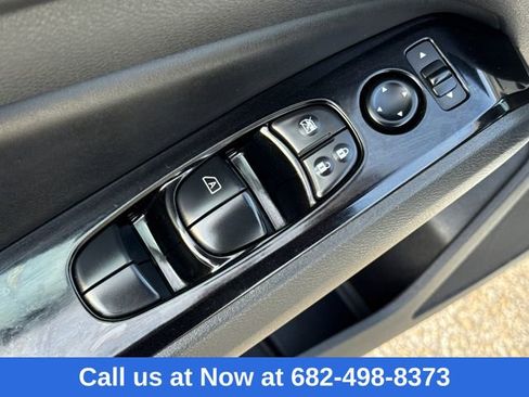 Used 2024 Nissan Altima 2.5 SR w/ SR Premium Package image 19