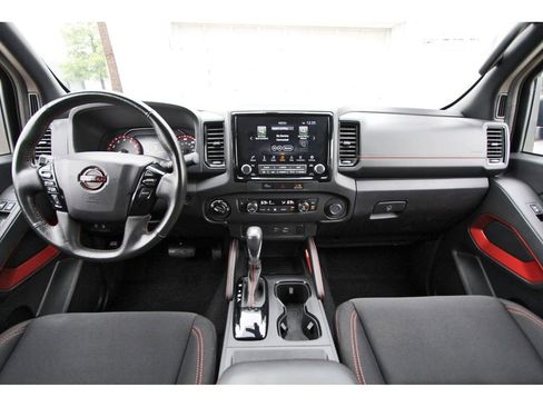 Used 2023 Nissan Frontier PRO-4X w/ Tow Package AWD/4WD image 9