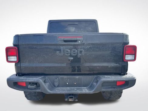 Used 2021 Jeep Gladiator Willys image 14