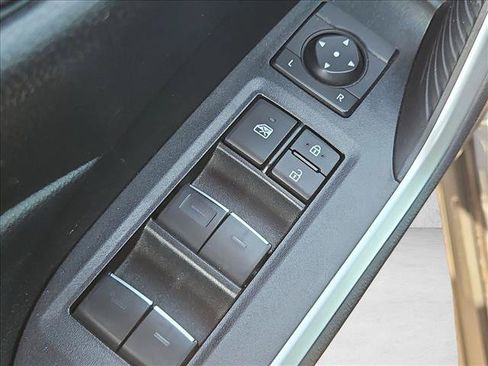 Used 2025 Toyota RAV4 XLE FWD image 11