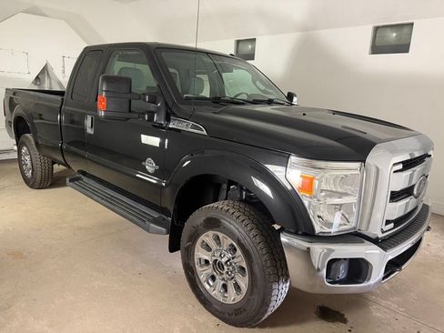 Used 2015 Ford F250 XLT w/ Snow Plow Prep Package AWD/4WD image 7