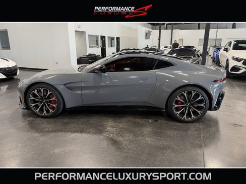 Used 2019 Aston Martin V8 Vantage Coupe RWD image 1