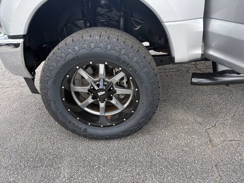 Used 2019 Ford F250 XLT w/ XLT Value Package AWD/4WD image 17