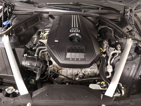 Used 2021 Genesis G70 2.0T w/ Elite Package image 21