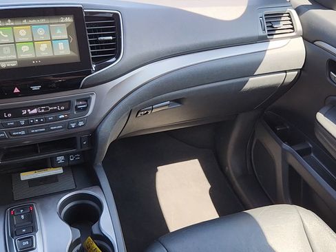 Used 2021 Honda Pilot Special Edition image 6
