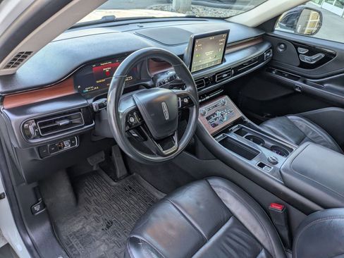 Used 2022 Lincoln Aviator Reserve w/ Elements Package Plus image 15