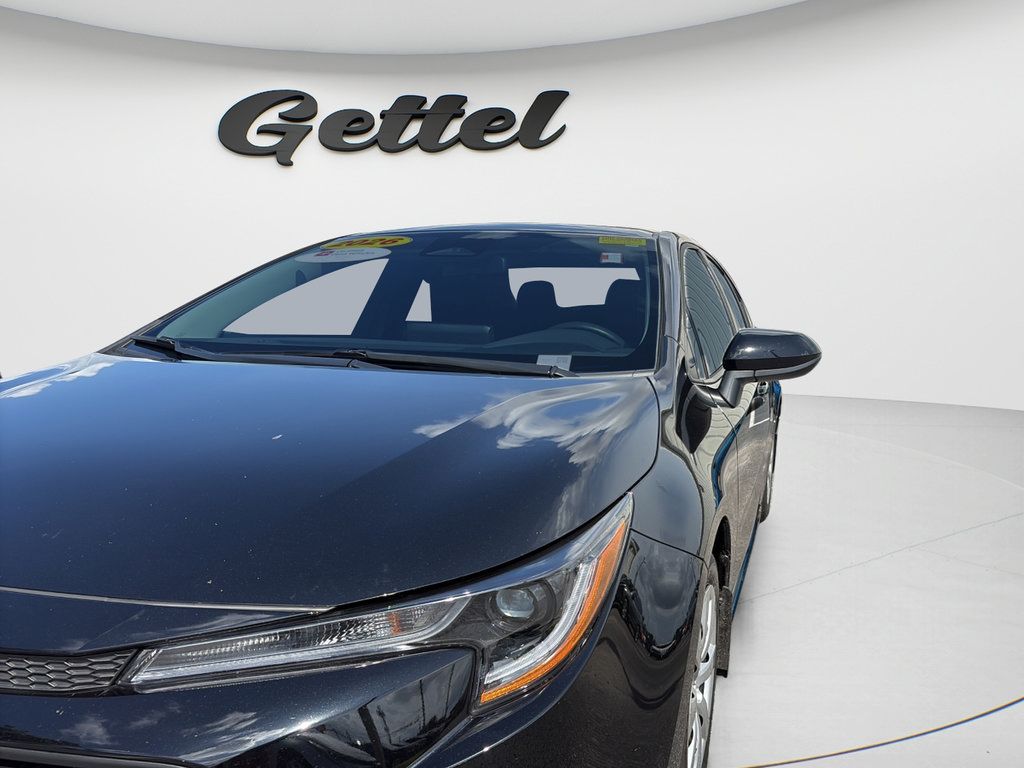 Used 2026 Toyota Corolla LE FWD image 9