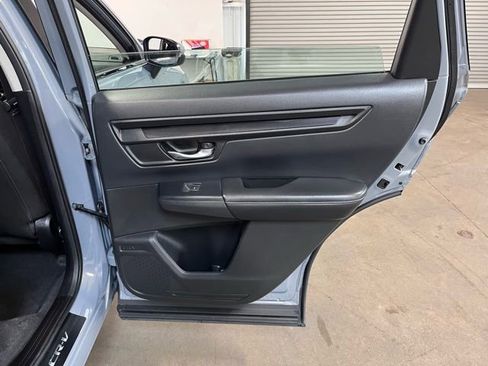 Used 2023 Honda CR-V LX image 14