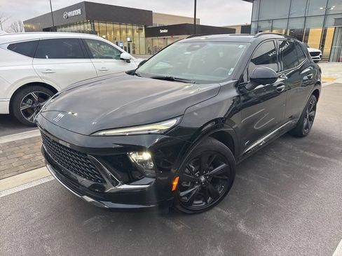 Used 2024 Buick Envision Sport Touring image 1