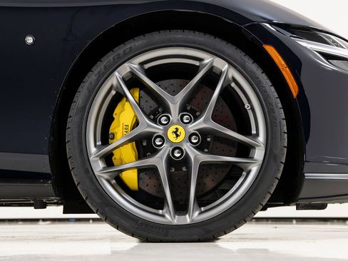 Certified 2024 Ferrari Roma Spider RWD image 23